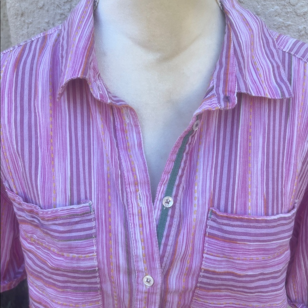 Sundance Women's Pink Striped Crop Button up Shirt Size M - Picture 3 of 9